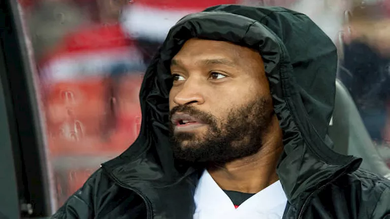 أيمن يونس ينتقد شيكابالا بشدة بسبب تدخينه للشيشة خلال الأحداث الأخيرة