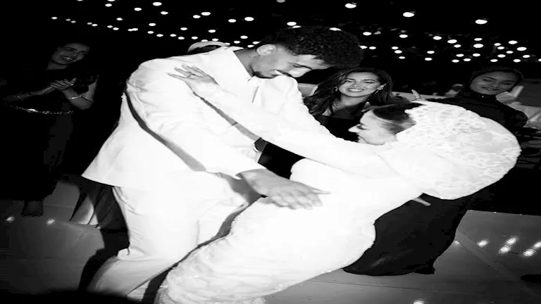 احتفال حسام عبد المجيد بعقد قرانه يتألق برقصات الألعاب النارية المبهجة