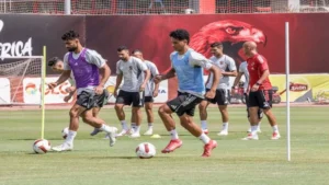 الأهلي يدخل معسكراً مغلقاً استعداداً لمواجهة بيراميدز المرتقبة في الدوري