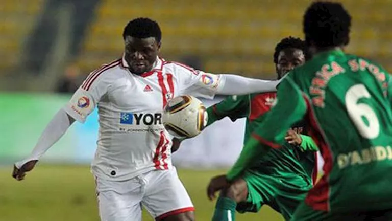 زوجة رزاق أوموتويوسي تكشف تفاصيل مثيرة عن لحظاته الأخيرة قبل وفاته