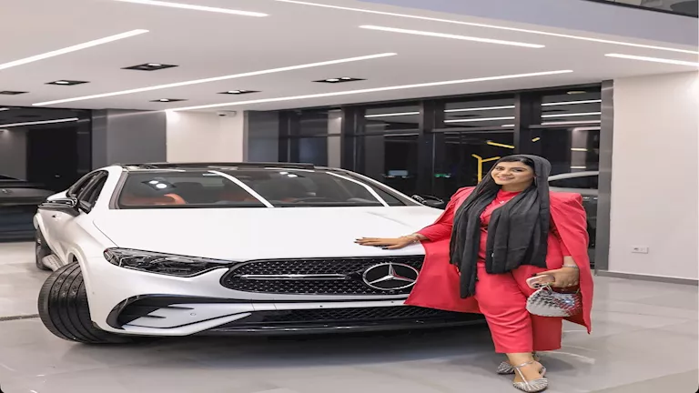 زوجة مروان عطية تتألق في افتتاح مشروعه الخاص بخمس صور ملهمة وجذابة