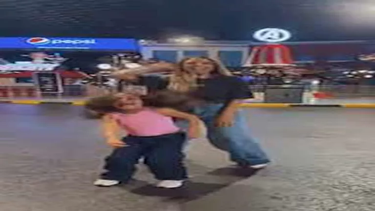 صور جديدة لزوجة عمرو السولية مع بناتها تثير تفاعل الجماهير ونجم الأهلي يتحدث