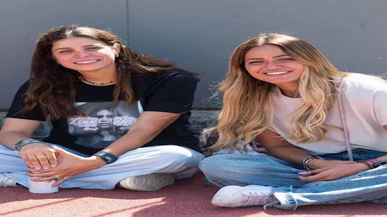 عائلة زوجة ميدو تحتفل بمناسبة خاصة وتشارك 20 صورة مميزة وتعبر عن الفرح