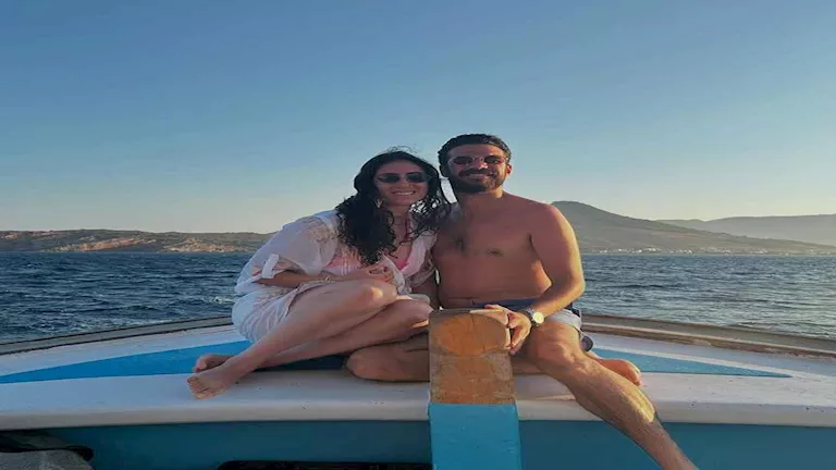 قصة حب ملهمة: شغف وصدفة تجمع نور الشربيني وزوجها عمرو الحلو عبر 25 صورة