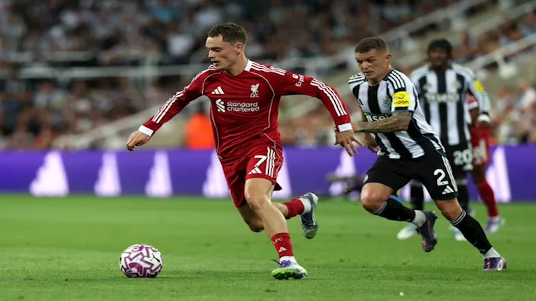 ليفربول يتصدر الدوري الإنجليزي بعد الفوز الأخير ويعزز مكانته القوية