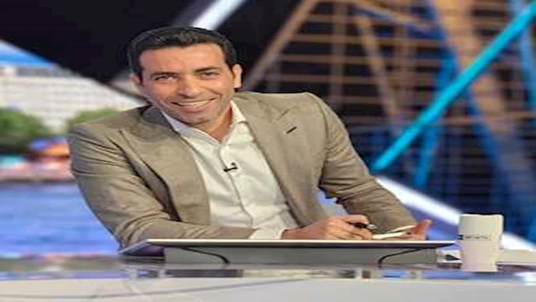 محمد أبوتريكة يعبّر عن حزنه العميق بعد استشهاد أنس الشريف ومحمد قريقع