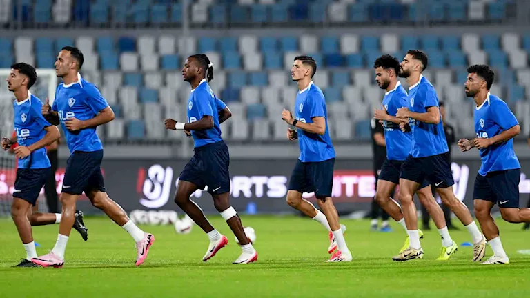 مسؤولو الزمالك يتأملون تداعيات قرار رابطة الأندية على مستقبل الفريق