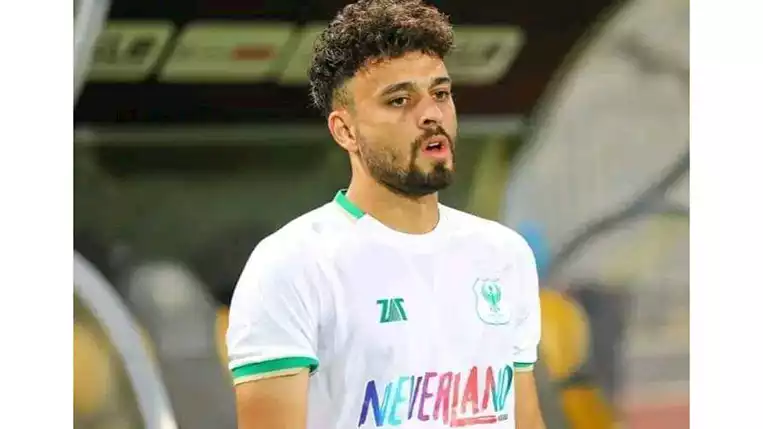 مهاجم الفريق صلاح محسن