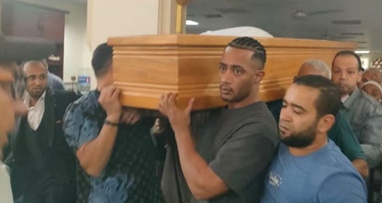 جنازة والد محمد رمضان