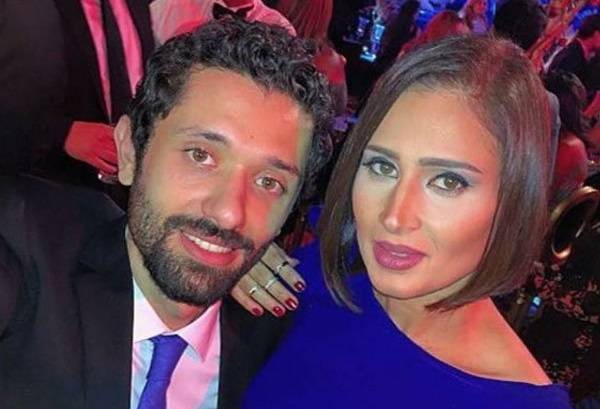 زوجة كريم محمود عبد العزيز