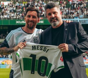 إلتشي يكرم ميسي