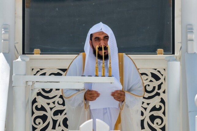 إمام وخطيب المسجد الحرام الشيخ الدكتور عبدالله بن عواد الجهني